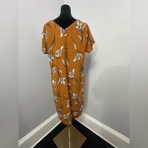 Yellow midi dress, loose fit